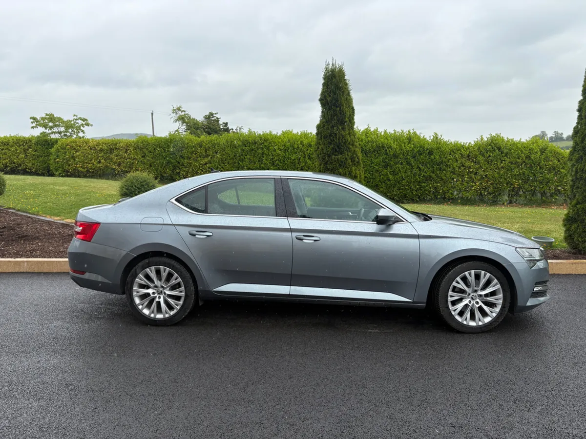 Skoda Superb 2020 - Image 4