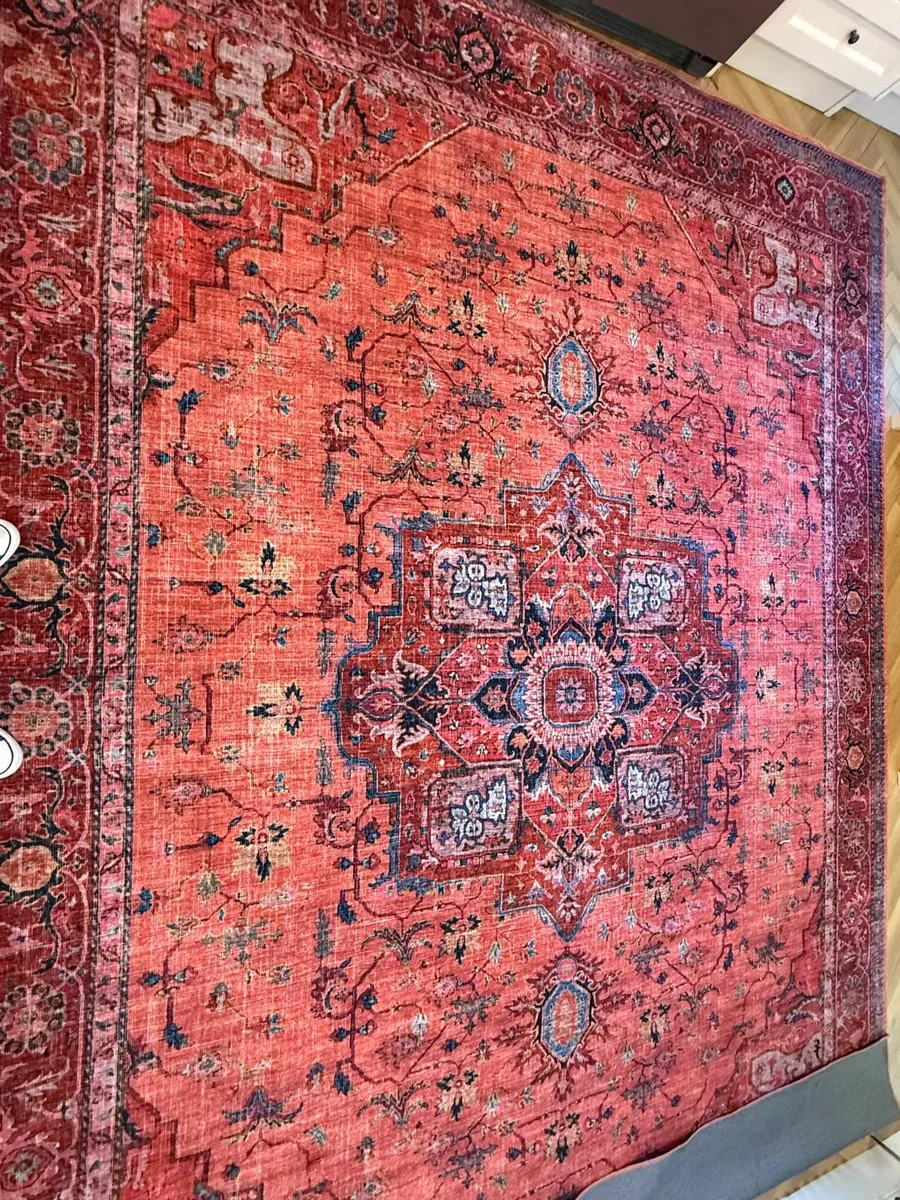 Red mosaic rug 300 x 400 - Image 1