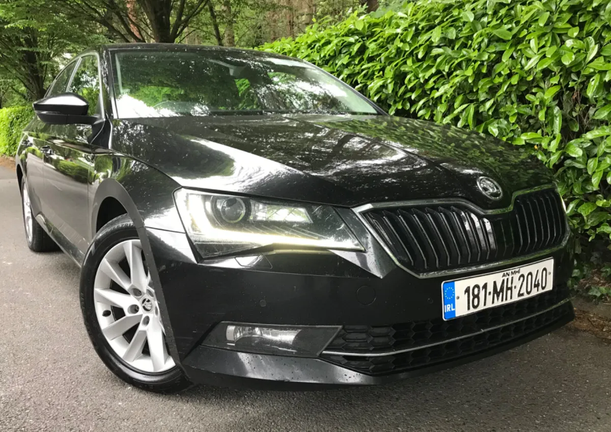 Skoda Superb 1.6 TDI 120bhp Style Edition Leather - Image 2