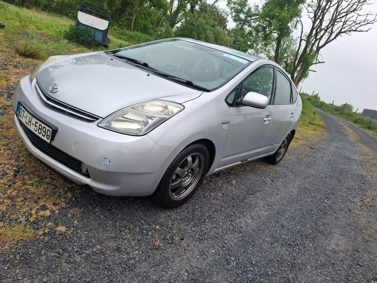 Toyota Prius 2007 - Image 2