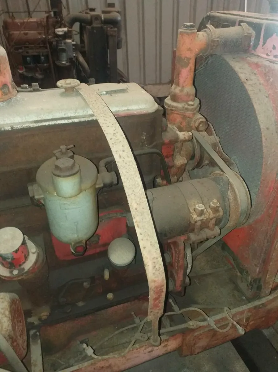 David Brown Cropmaster tractor - Image 3