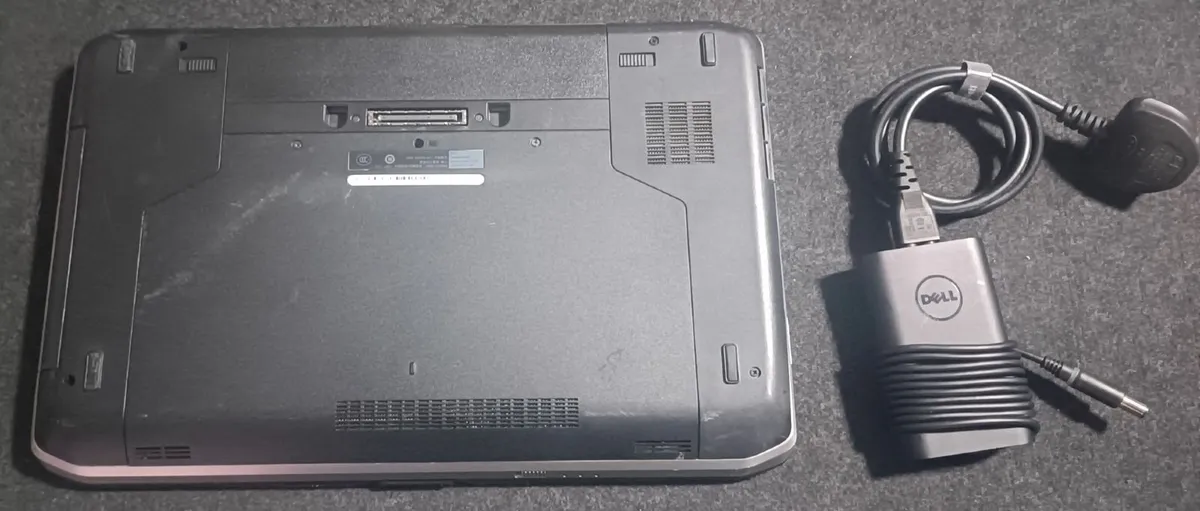 Dell Latitude E5530 i7 Windows 11 Laptop - Image 4