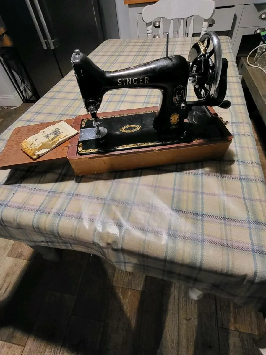 Sewing machine - Image 4
