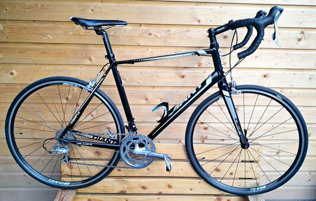 GIANT DEFY - Image 1