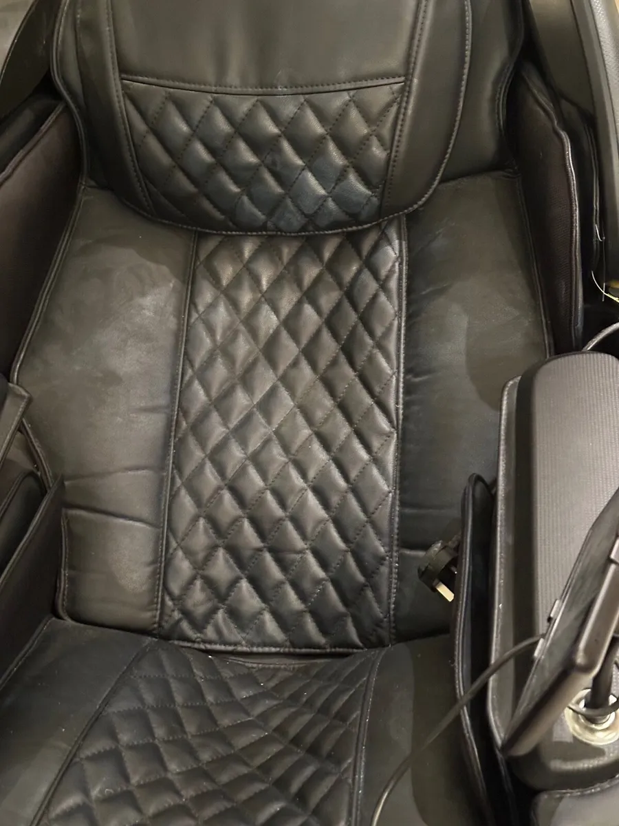 Luxury Message Chair - Image 2
