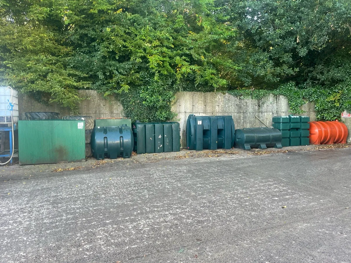 Oil tanks - Image 1