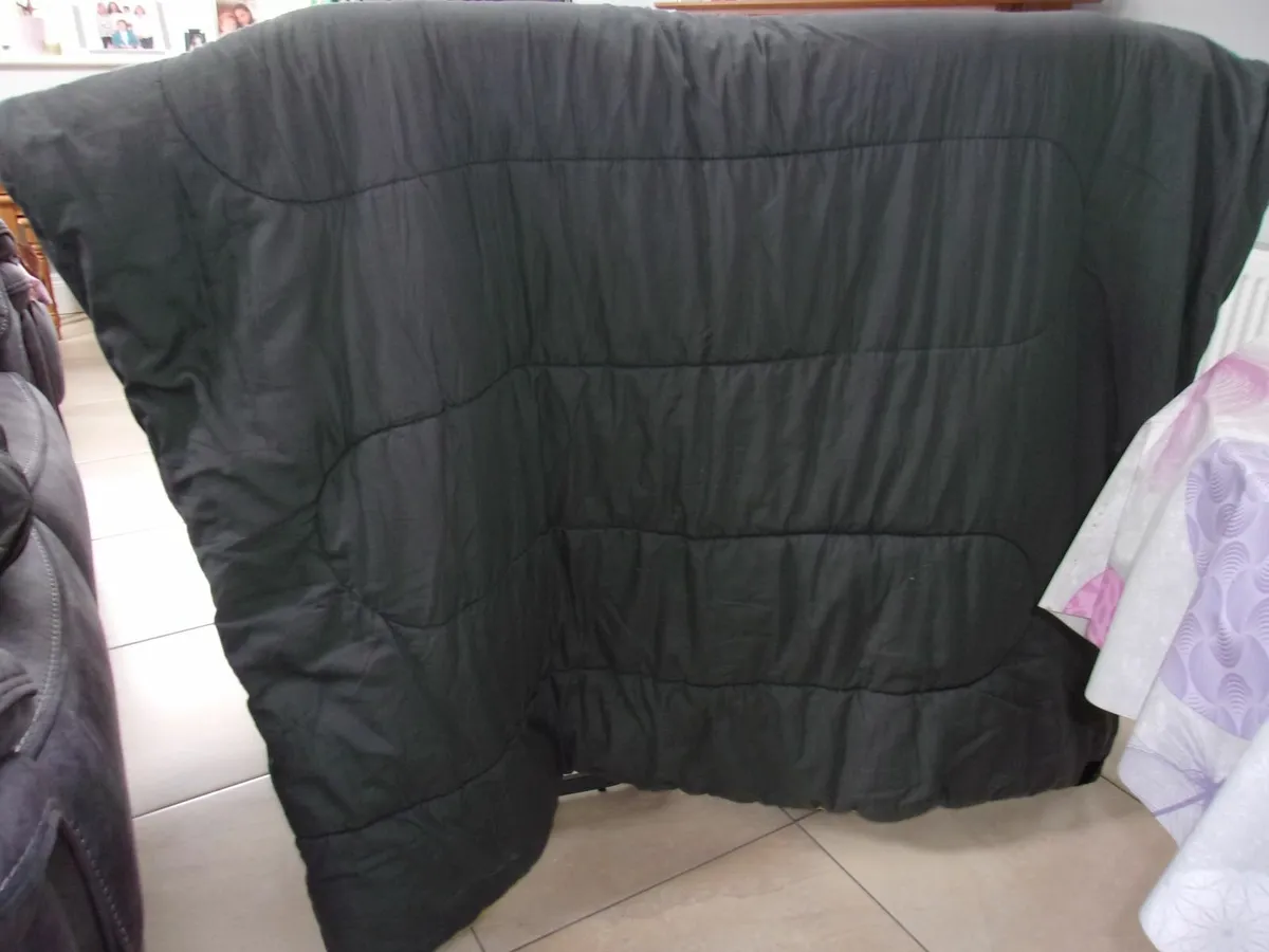 3 SLEPING  BAGS - Image 2