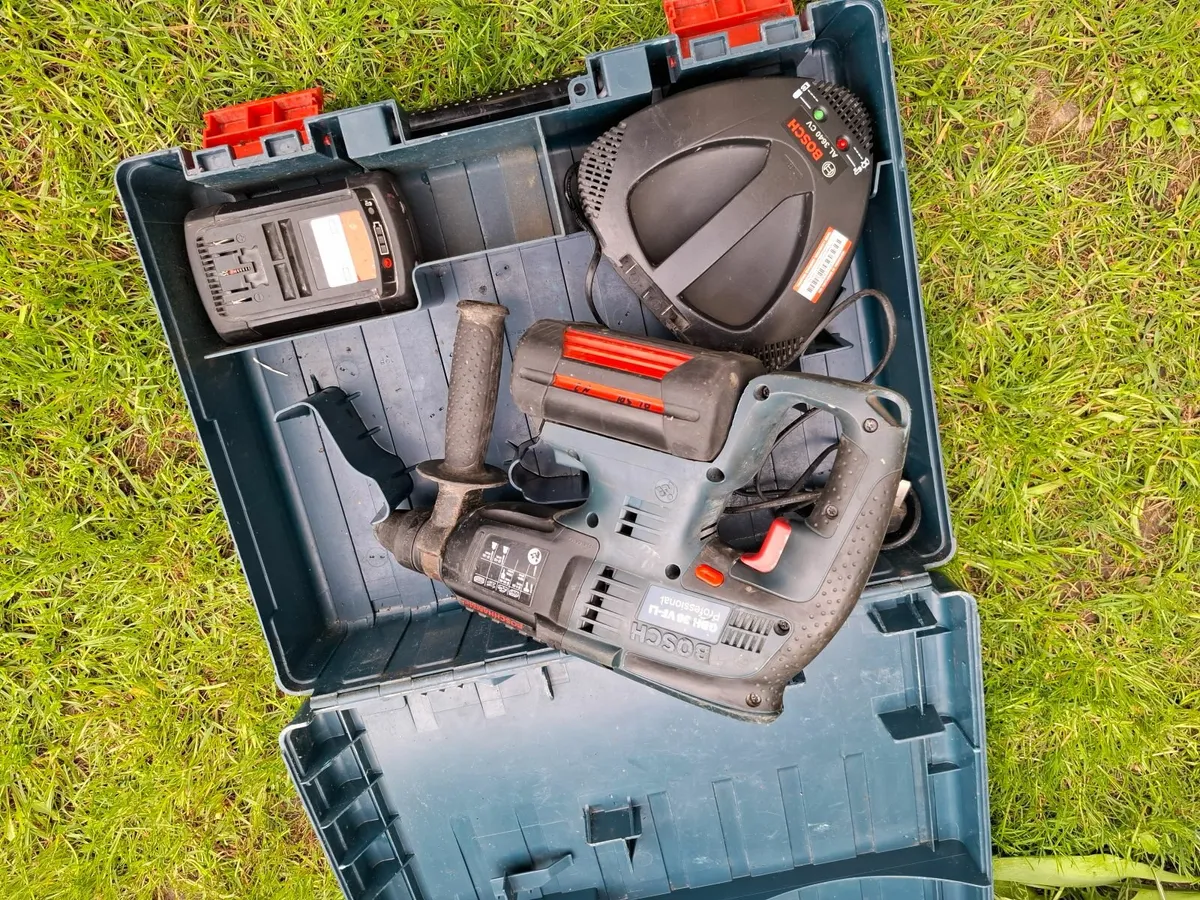BOSCH 36V SDS DRILL - Image 4