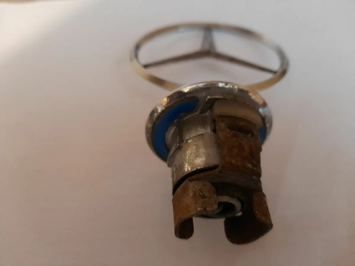 Collectible Vintage Mercedes Benz Car Badge. - Image 2