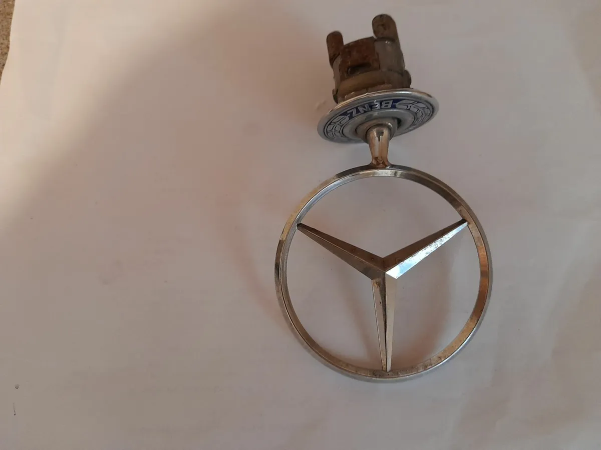 Collectible Vintage Mercedes Benz Car Badge. - Image 3