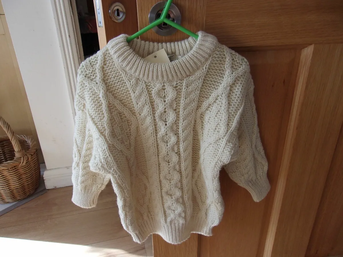 CHILDS  ARRAN  CARDIGAN  AND  JUMPER  NEW - Image 2