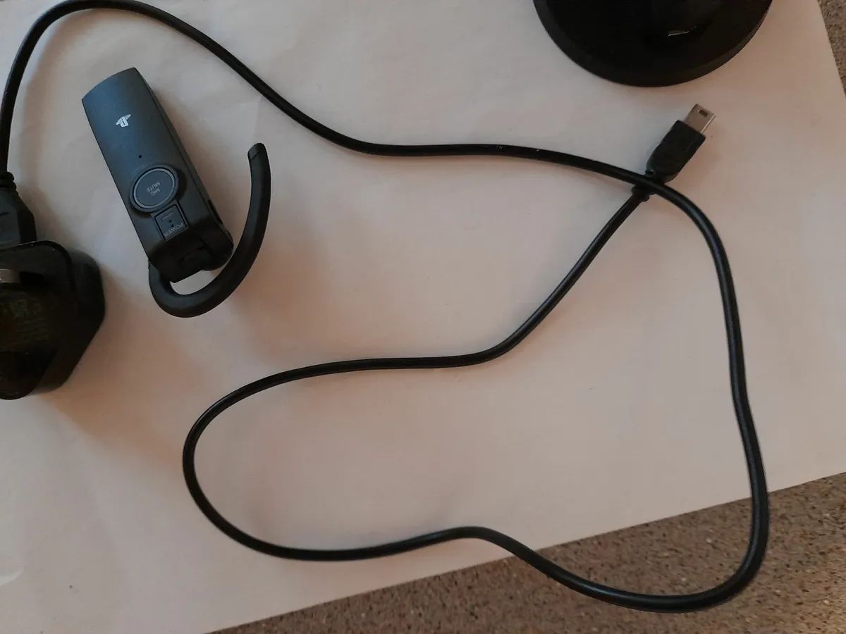 Wifi USB Earset Earpiece + Docking Pod Charger - Image 4