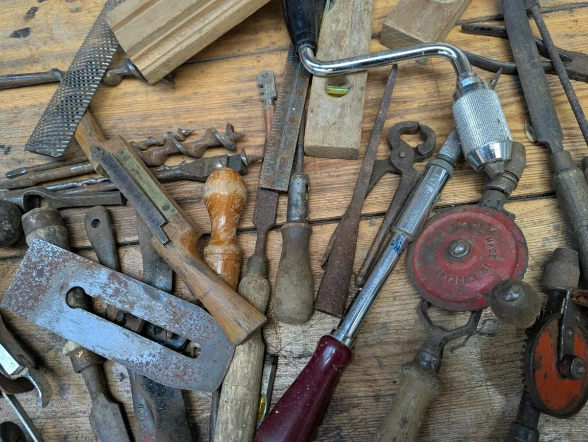 Collection of old woodworking tools - Image 3