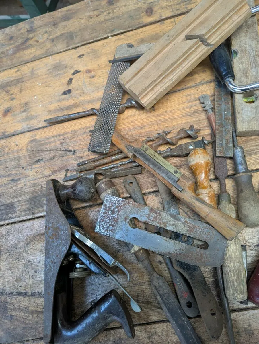 Collection of old woodworking tools - Image 4