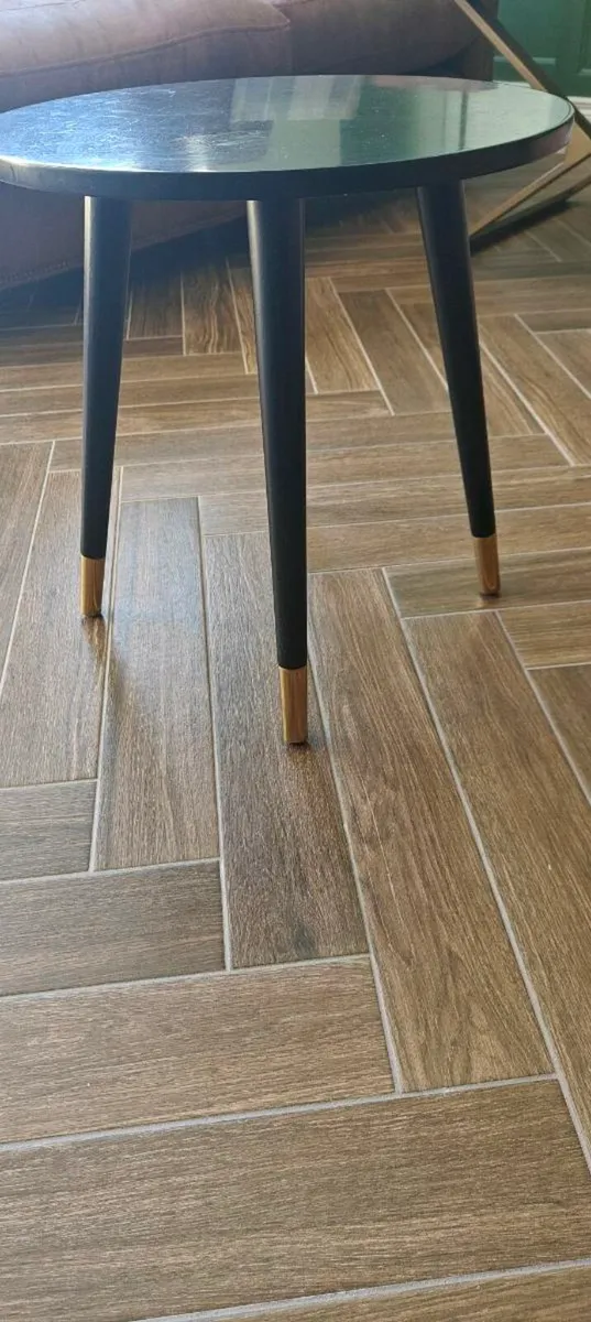 Near side table - Image 1