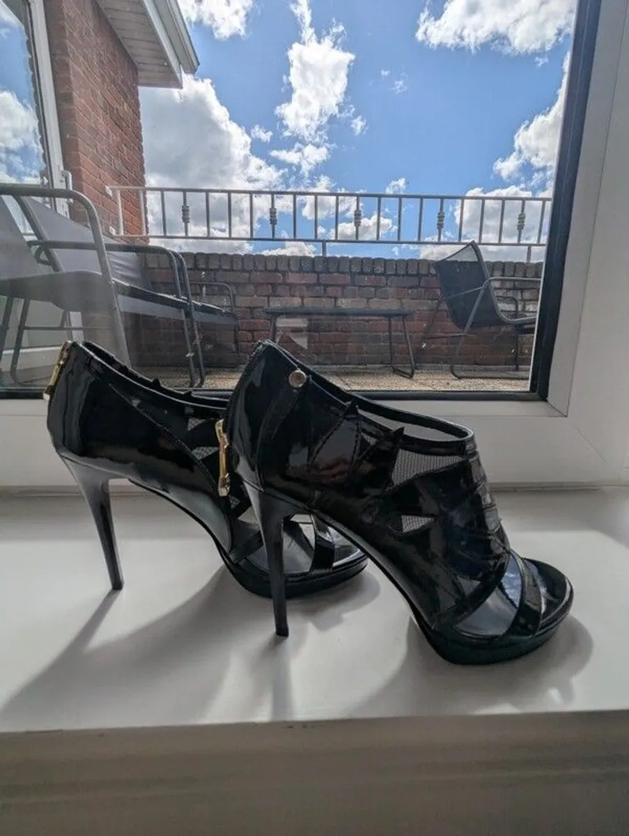 Versace shoes, high heels, black, size 6 - Image 4