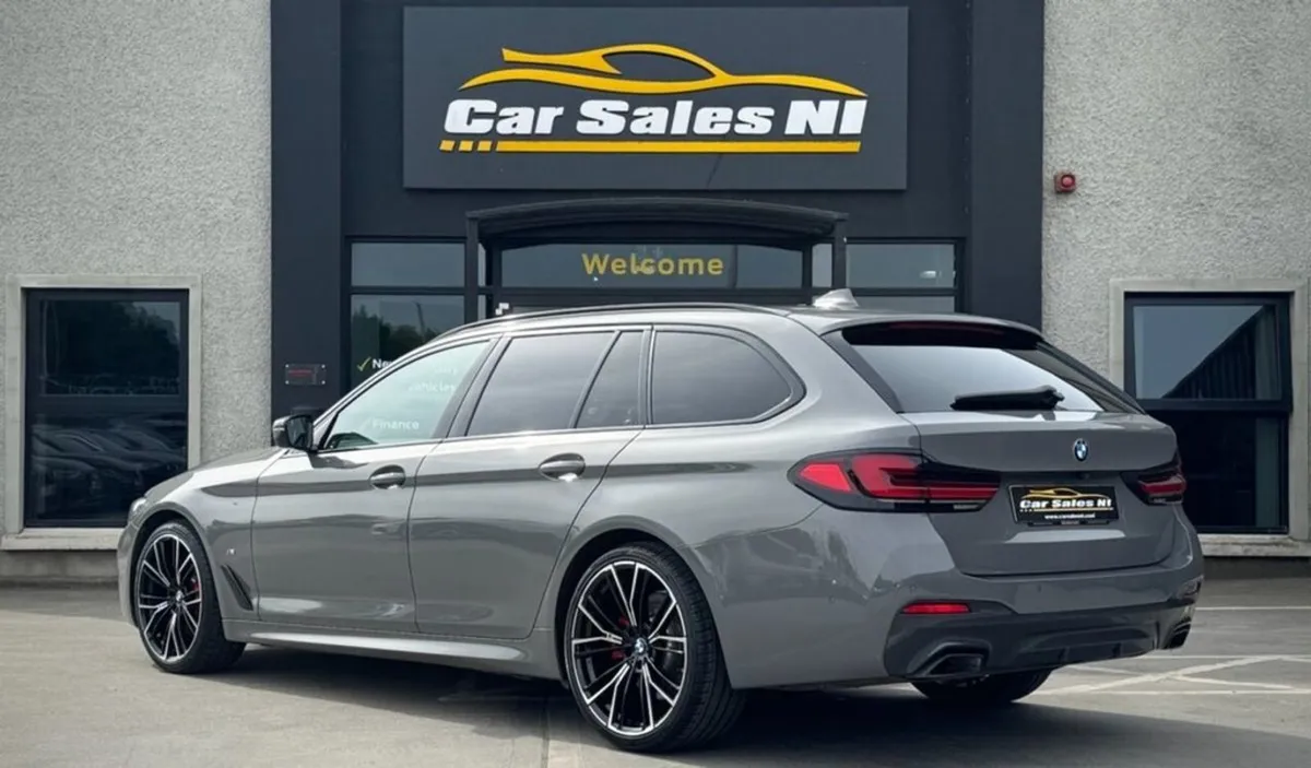BMW 5 Series 2.0 520d MHT M Sport Touring 5dr Die - Image 4