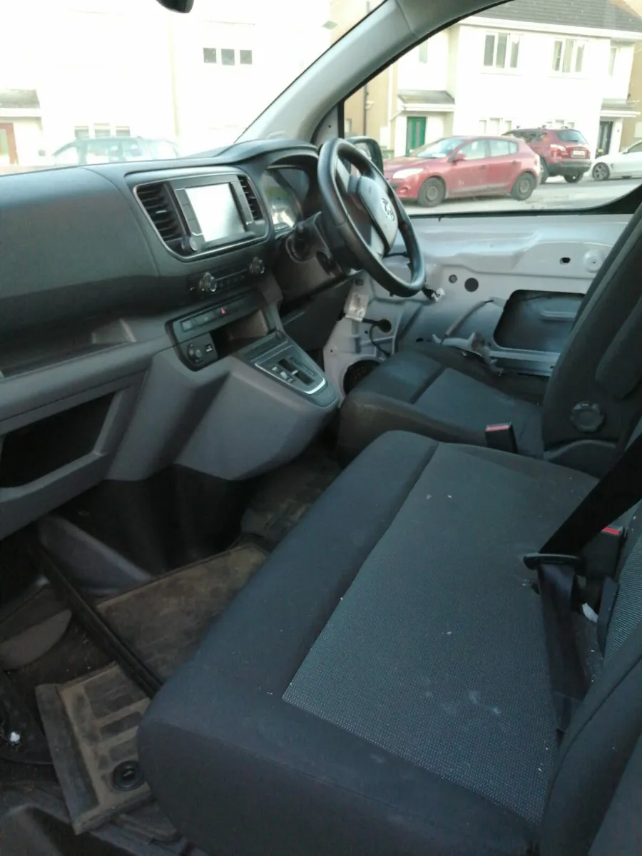 2023 Opel Vivaro Sprtv E VAN 100K - Image 4