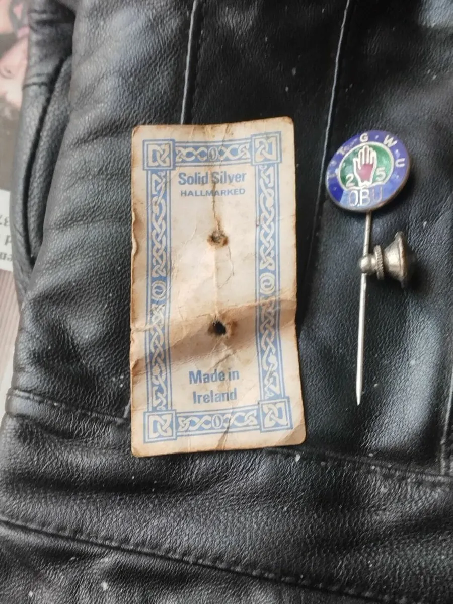 Antique I T G W U  Silver Badge - Image 3