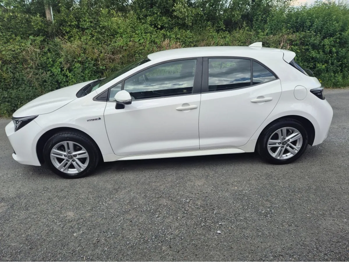 Toyota Corolla Hybrid Luna H/B 4DR Auto - Image 3