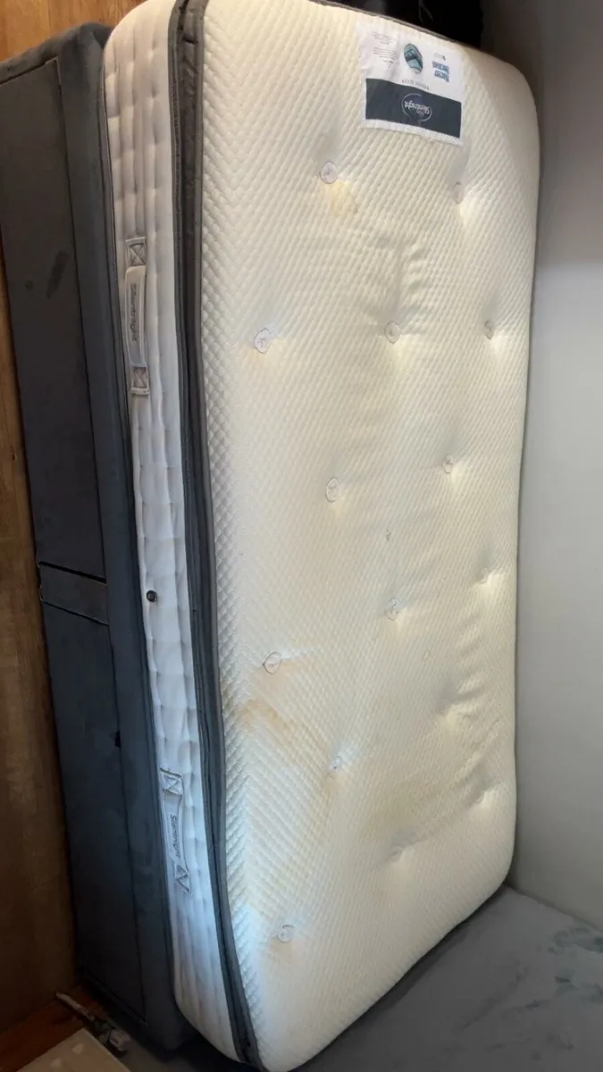 Single bed with mattress - Image 2