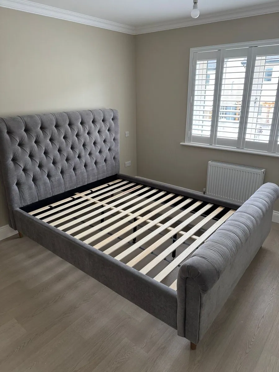 King size bed - Image 3