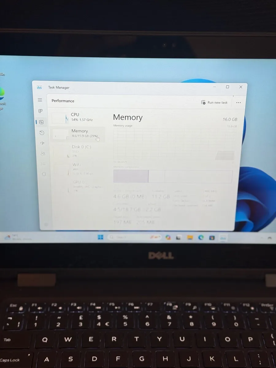 Dell Latitude 3390 2in1 Laptop i5/16GB/256SSD/FHD - Image 4