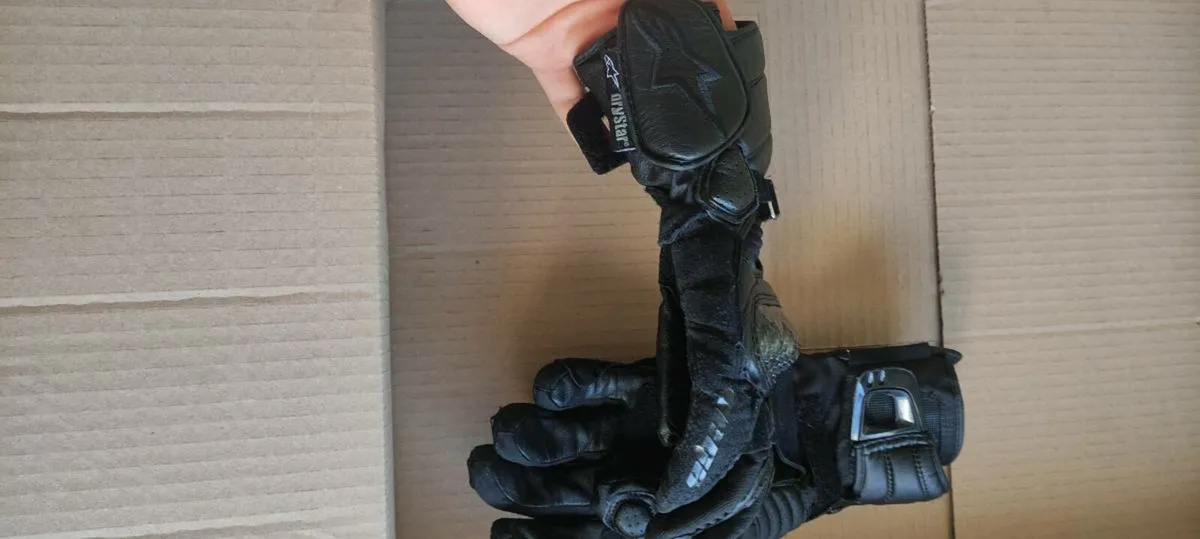 Alpinestars Motorbike Gloves Size M - Image 3