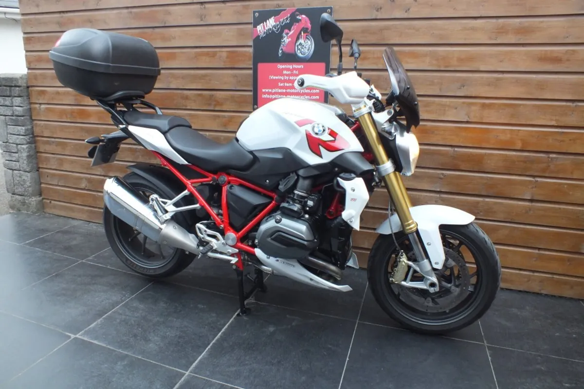 2015 BMW R1200R (Low Miles & MINT.) - Image 2