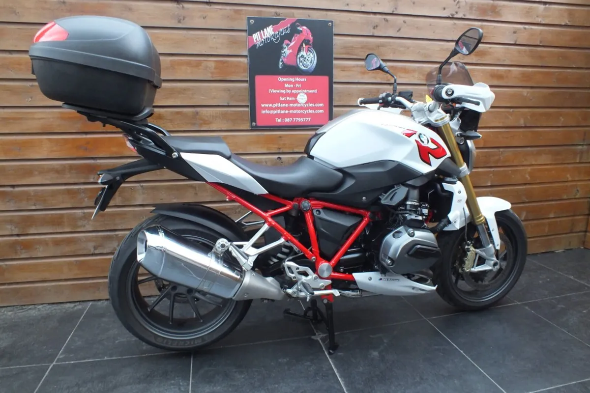2015 BMW R1200R (Low Miles & MINT.) - Image 3