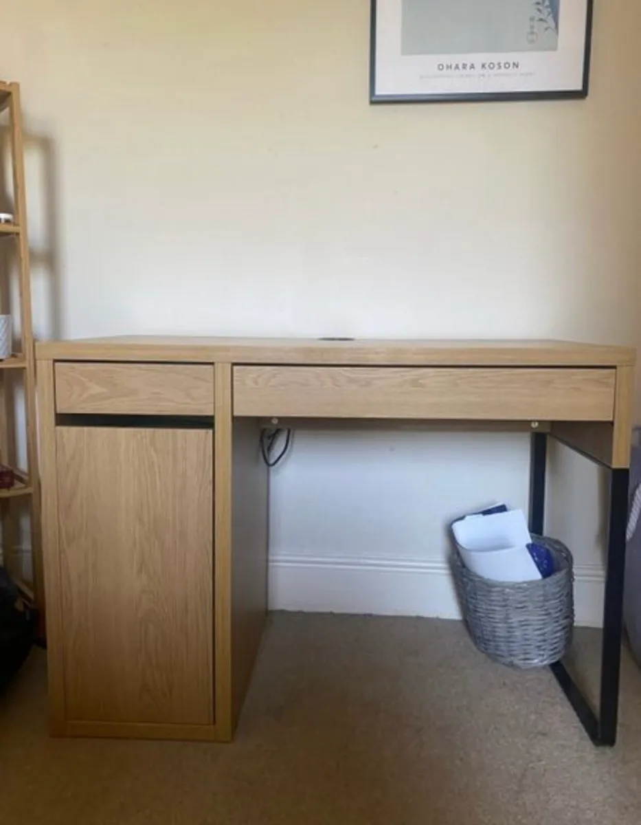 Desk - Image 1