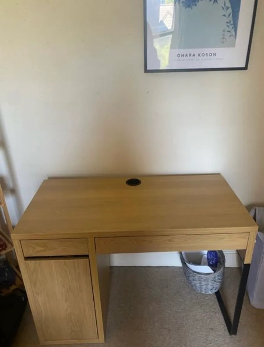 Desk - Image 2