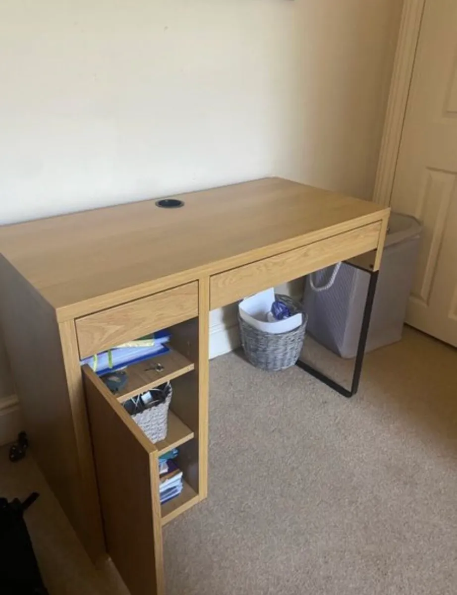 Desk - Image 3