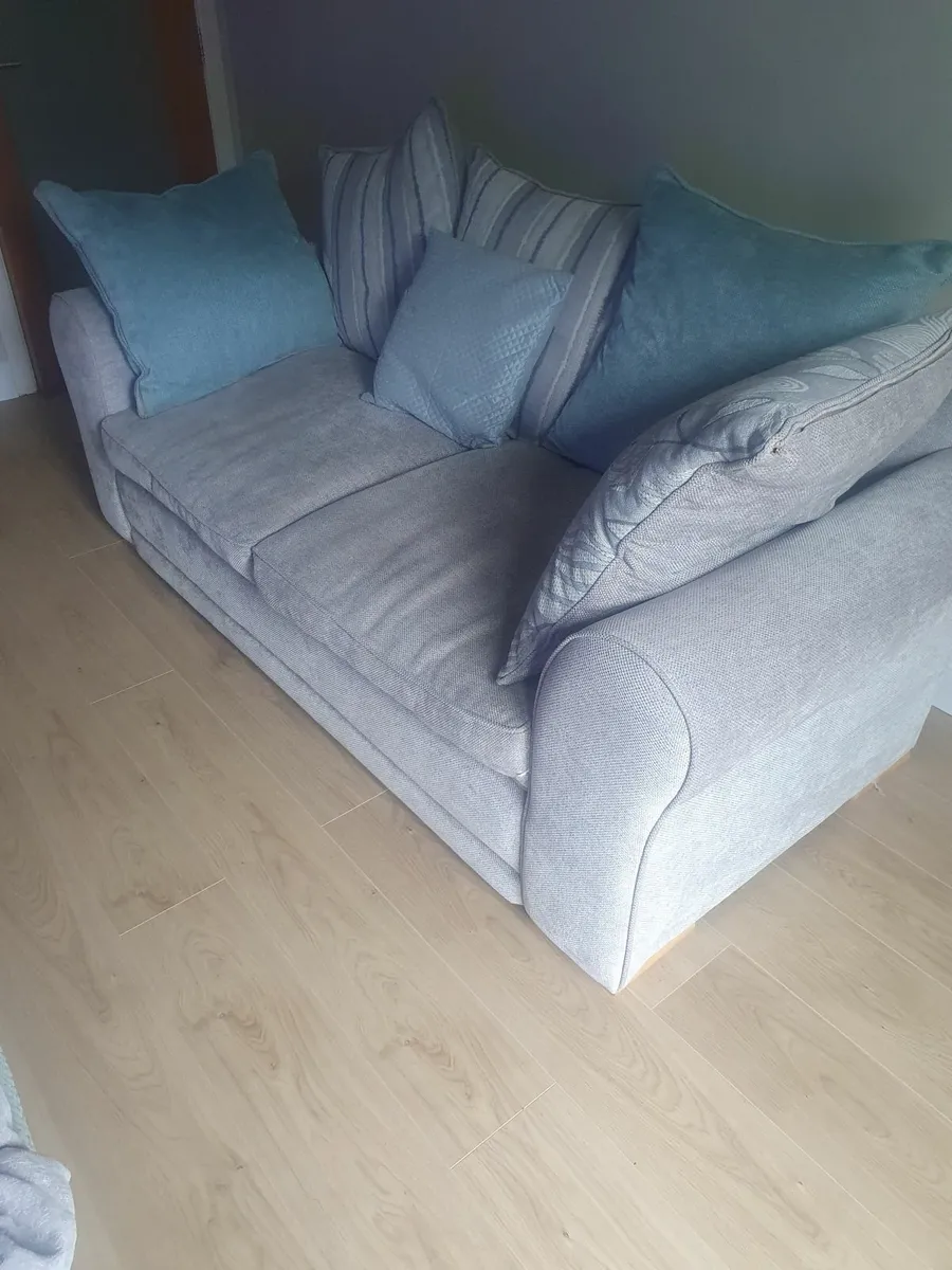 Couch and armchair - Image 4