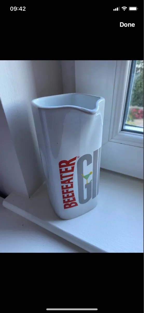 Rare Beefeater Gin Ceramic Water Jug - Image 1