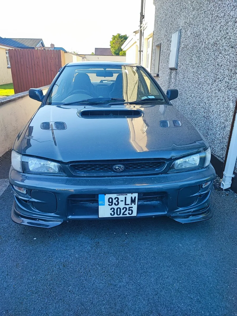 Subaru Impreza 1993 - Image 2