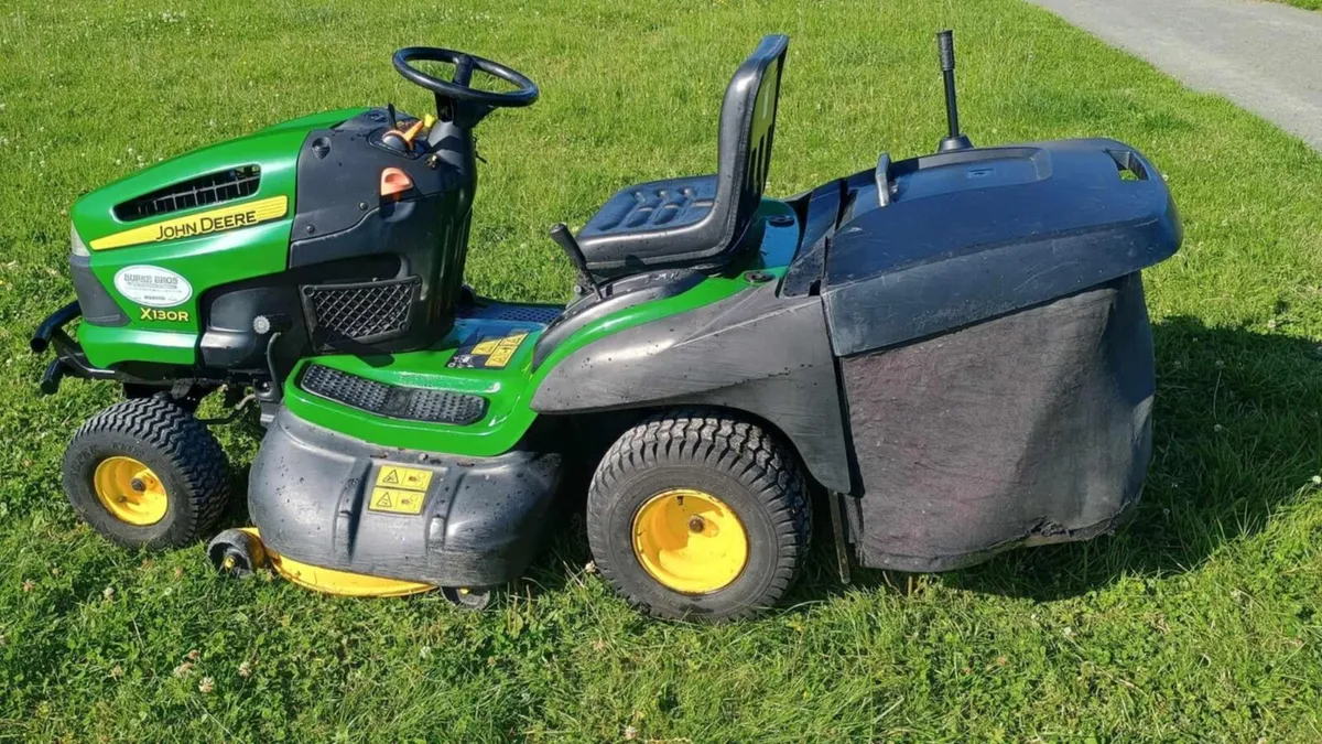 john deere lawnmower - Image 3