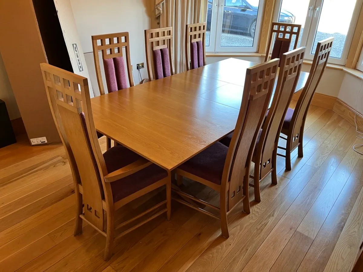 Dining table and chairs - Image 1