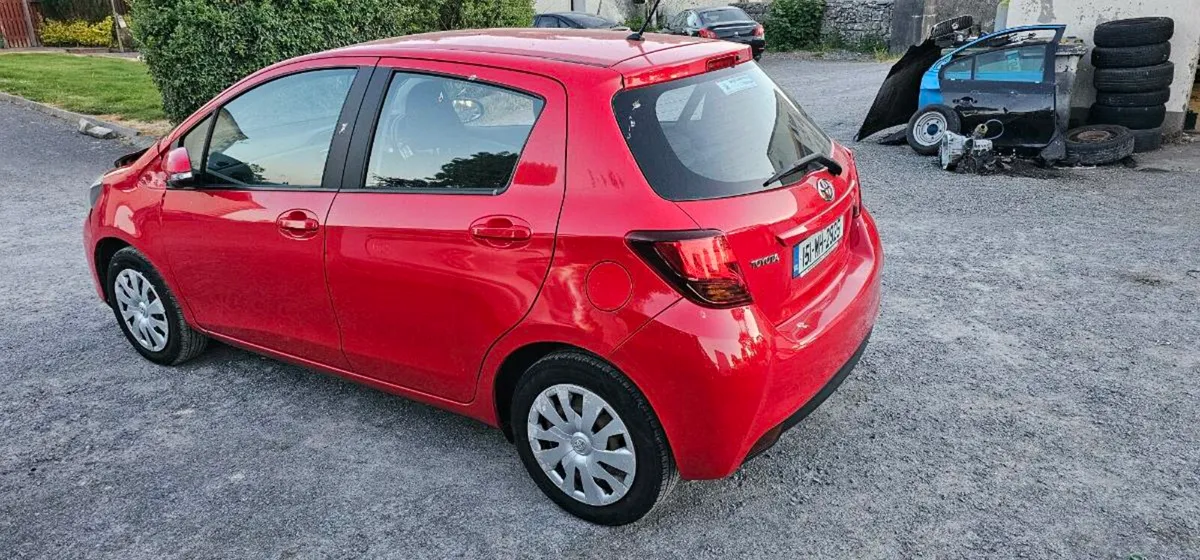 Toyota yaris light damage drive home - Image 4