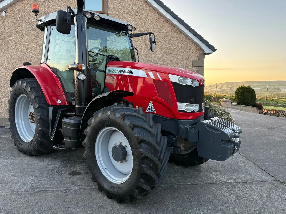 Massey Ferguson 6715S - Image 1