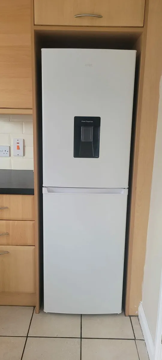 Dishwasher washing machine and fridge - Image 3