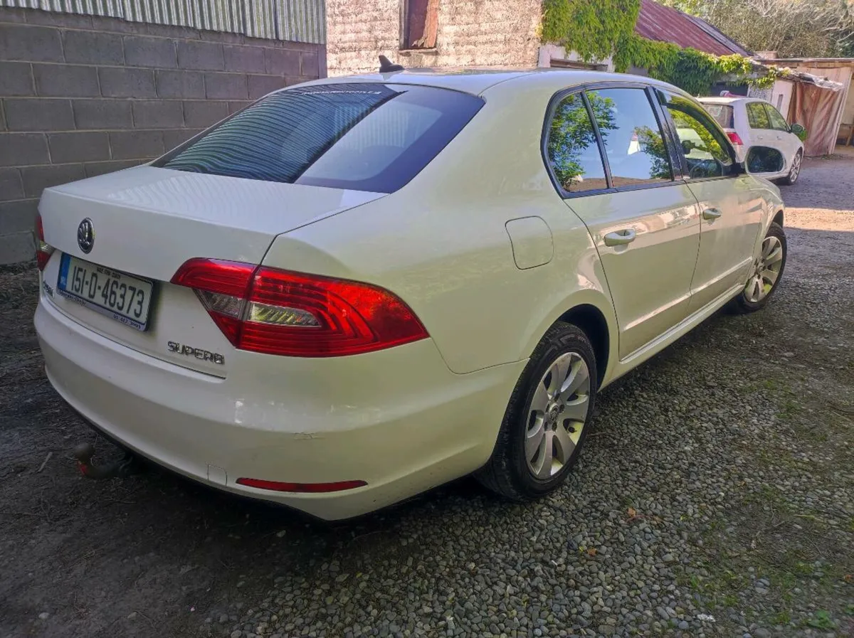 Skoda superb 2L diesel auto dsg - Image 3