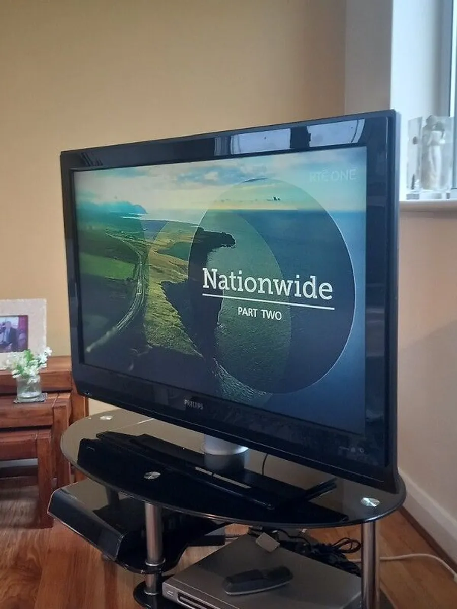 TV- 42inch- Works Perfect