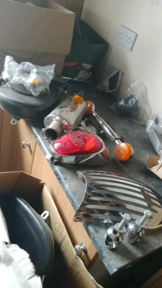 Yamaha dragstar parts chopper bits lots of crome - Image 4