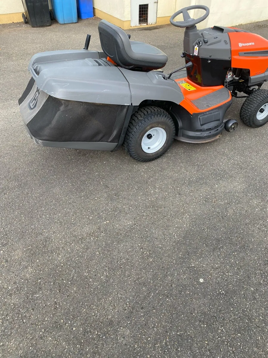 Husqvarna ride on - Image 2