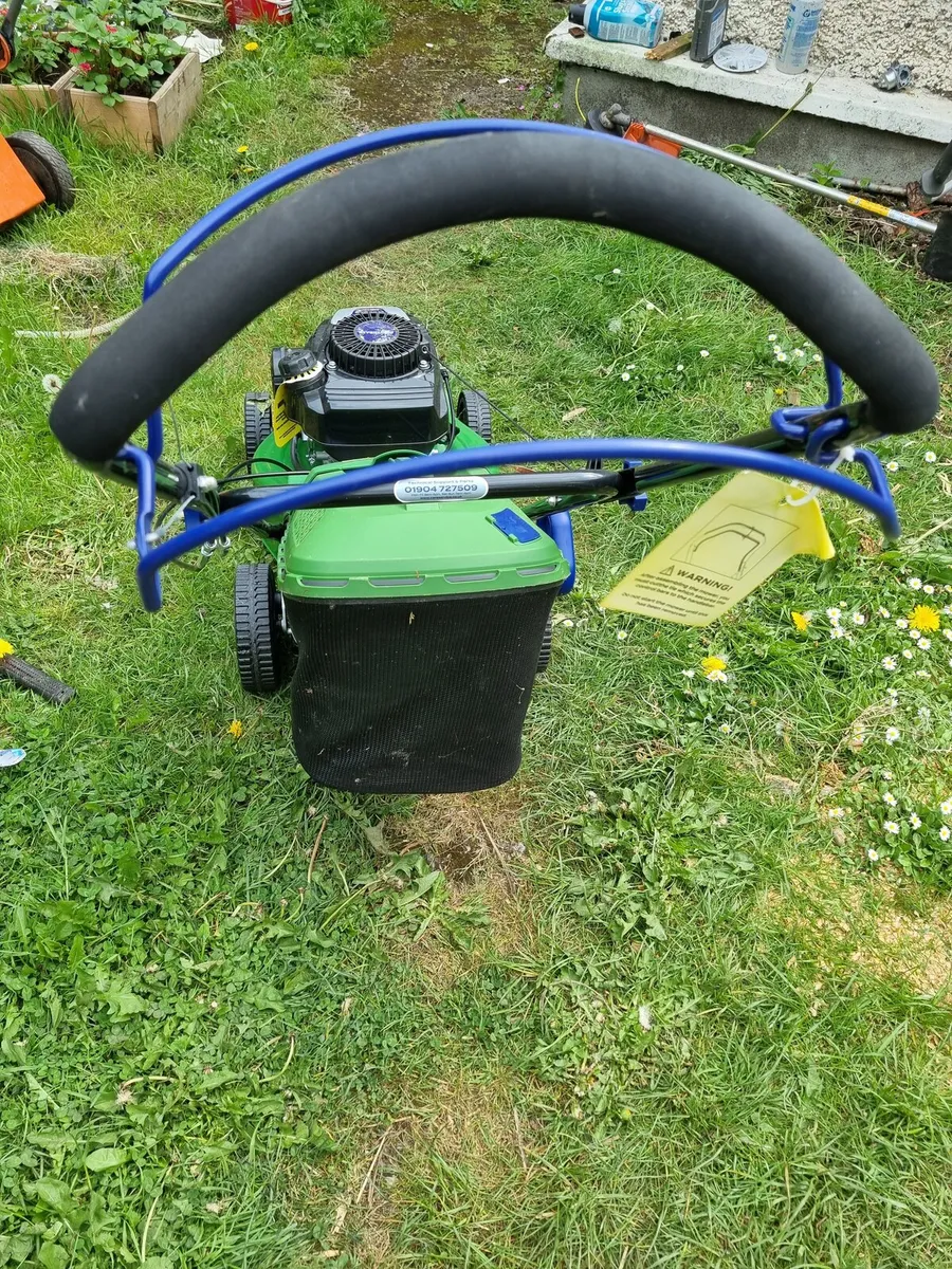 New lawnmower for sale self drive - Image 1