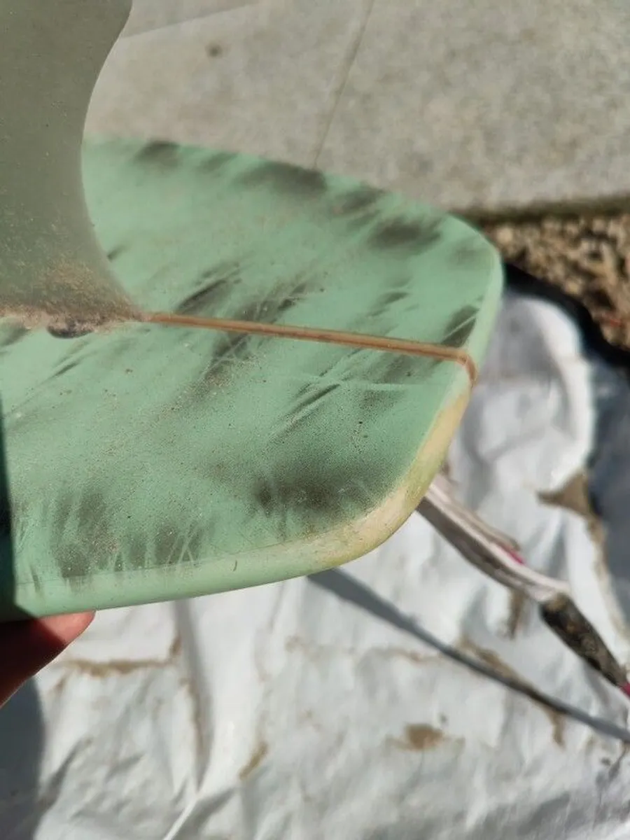 Spider Murphy Custom Surfboard 8ft Minimal - Image 3
