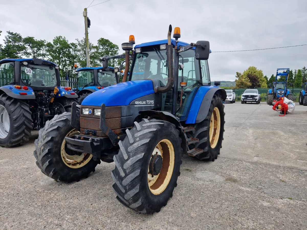 New Holland TS115 - Image 4
