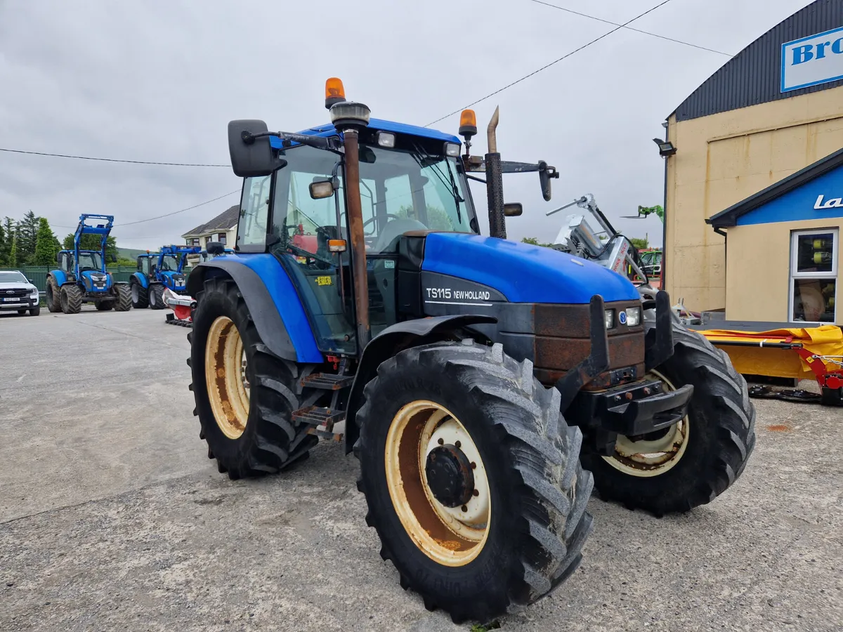 New Holland TS115 - Image 2