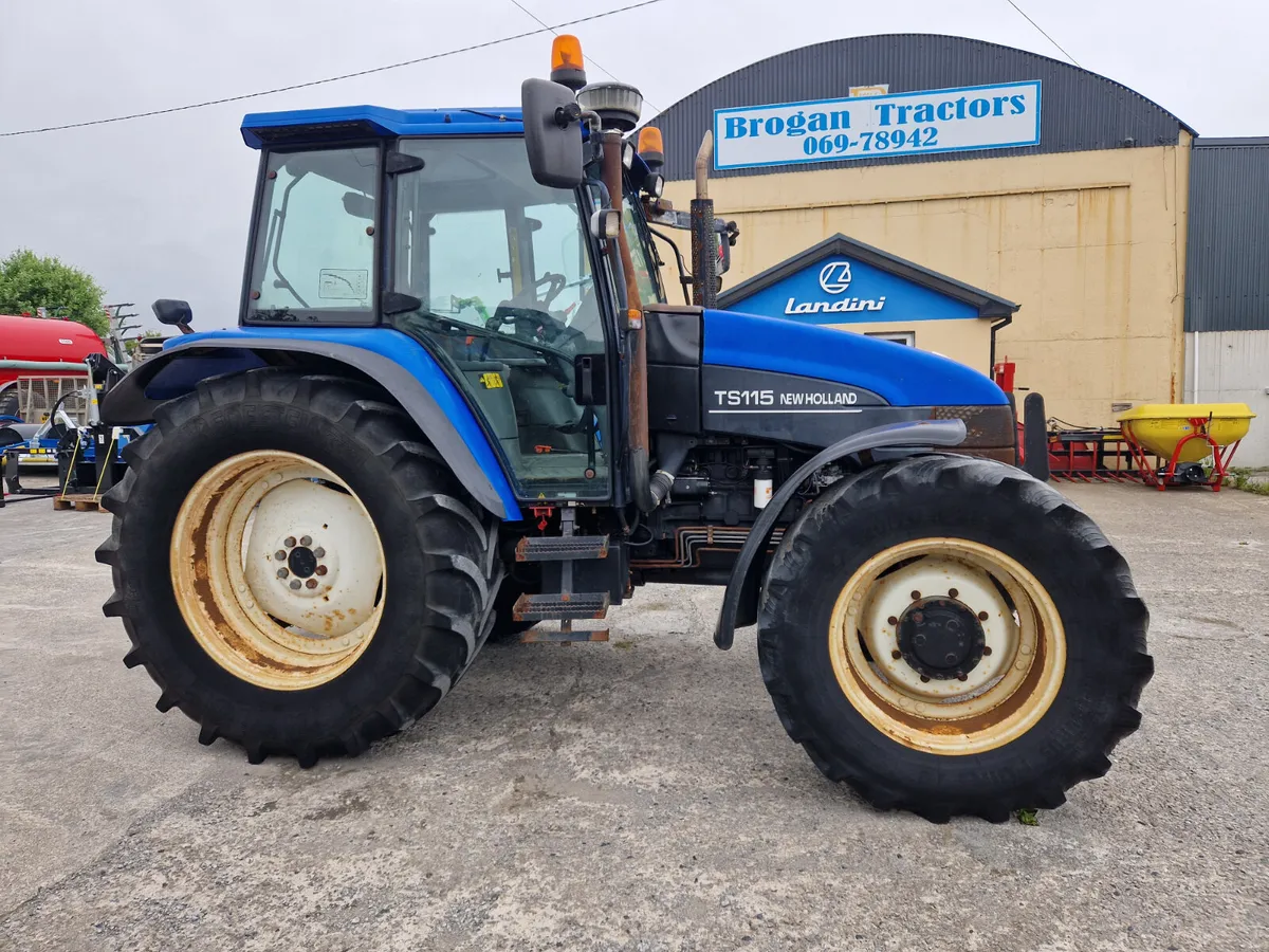 New Holland TS115 - Image 1